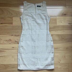 Guess White Sheath Mini Dress Scoop Neck Sleeveless